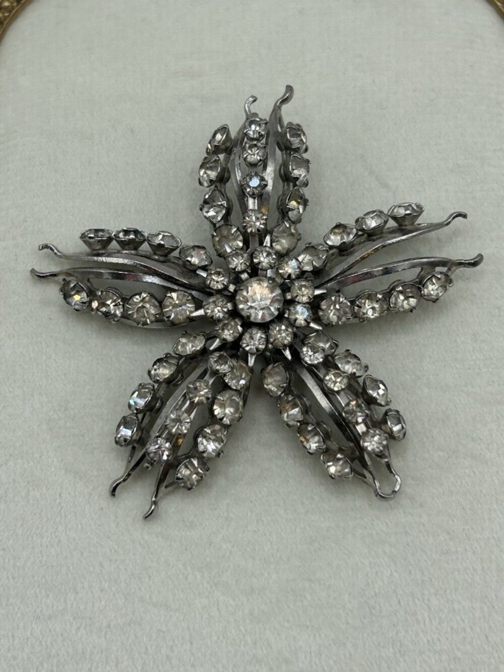 Vintage Rhinestone Starburst Floral Brooch Silver Tone Large Statement Pin Shine